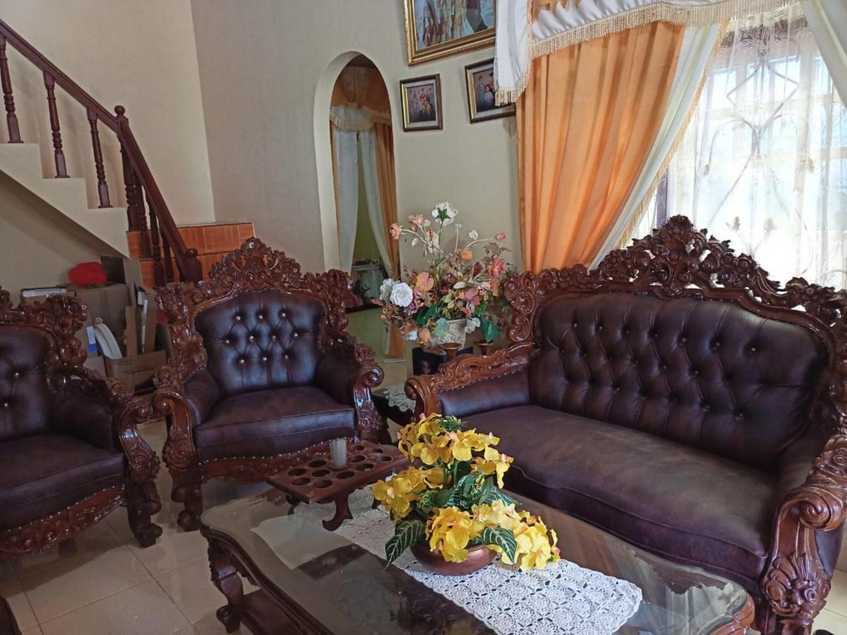 Fermana Homestay Painan Exterior photo